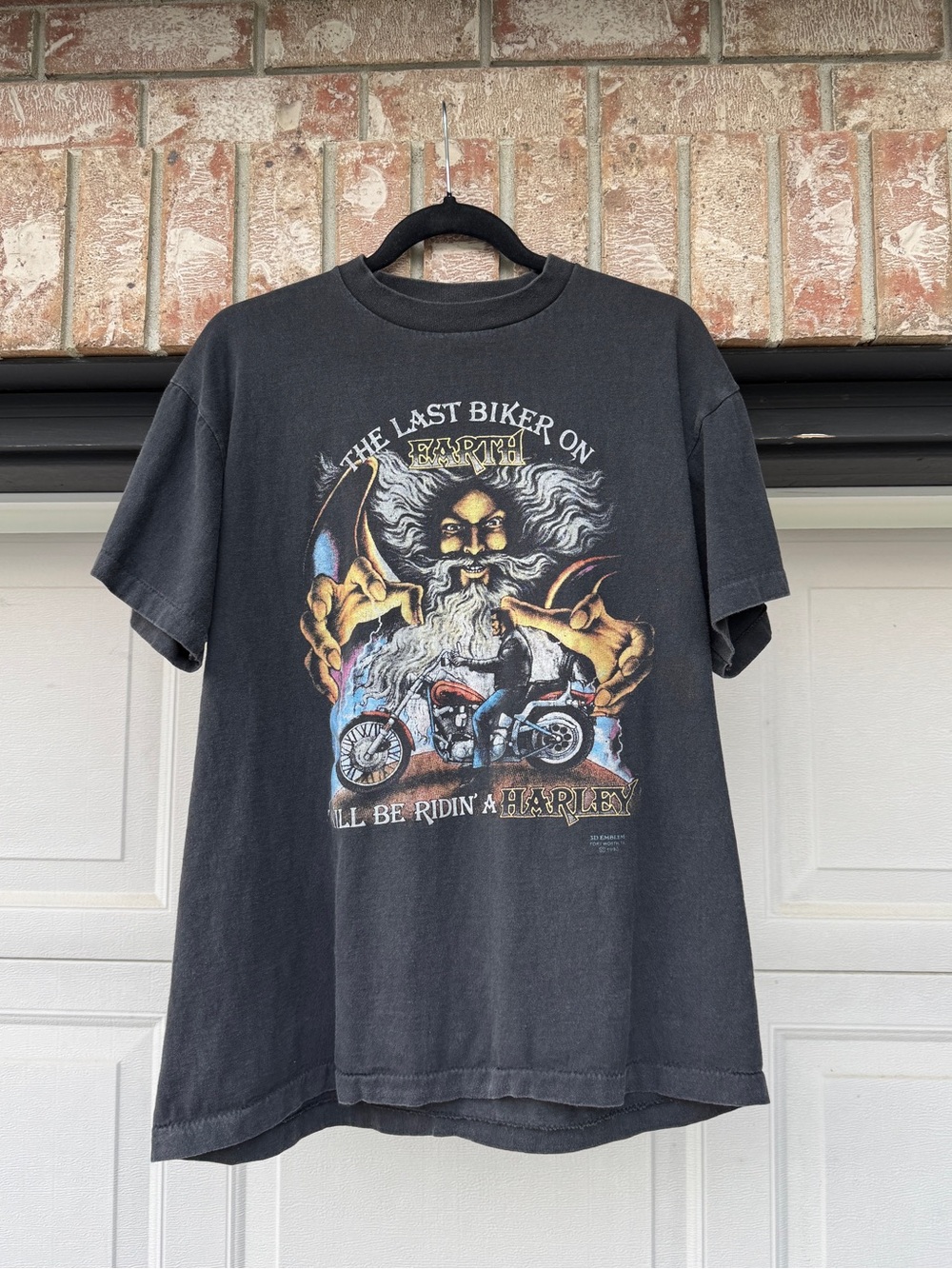 VINTAGE REPRINT 1990 HARLEY‎ DAVIDSON "LAST BIKER" 3D EMBLEM GRAPHIC TEE
